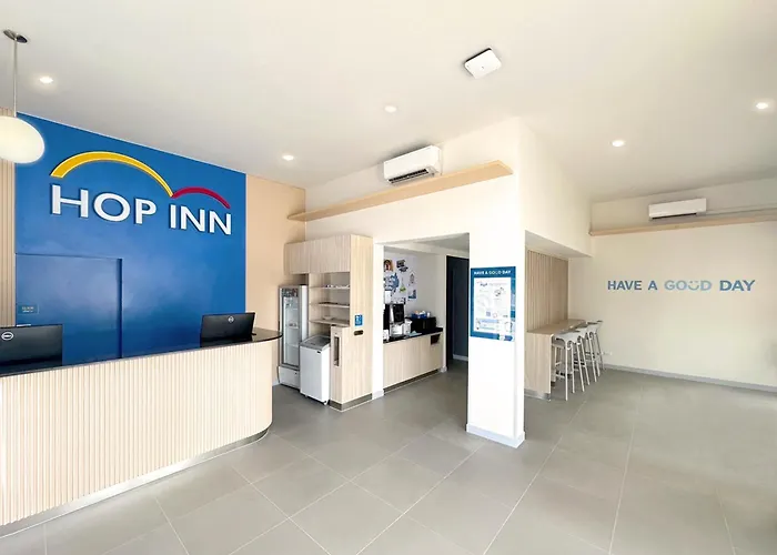 โรงแรม Hop Ratchaburi 2*
