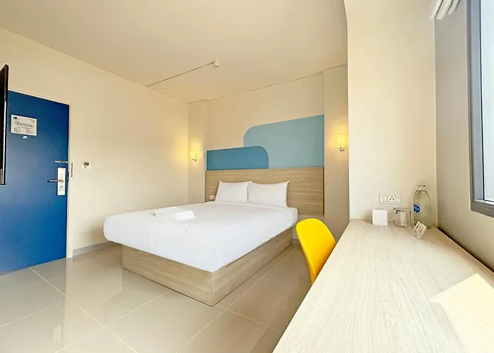 Hop Ratchaburi โรงแรม 2*